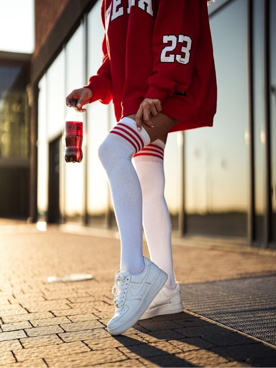 "Striped" over-the-knee socks - white/red